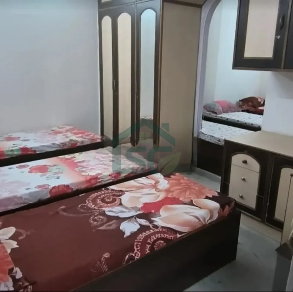 Premium Boys PG in Pitampura, Delhi — property photo 1