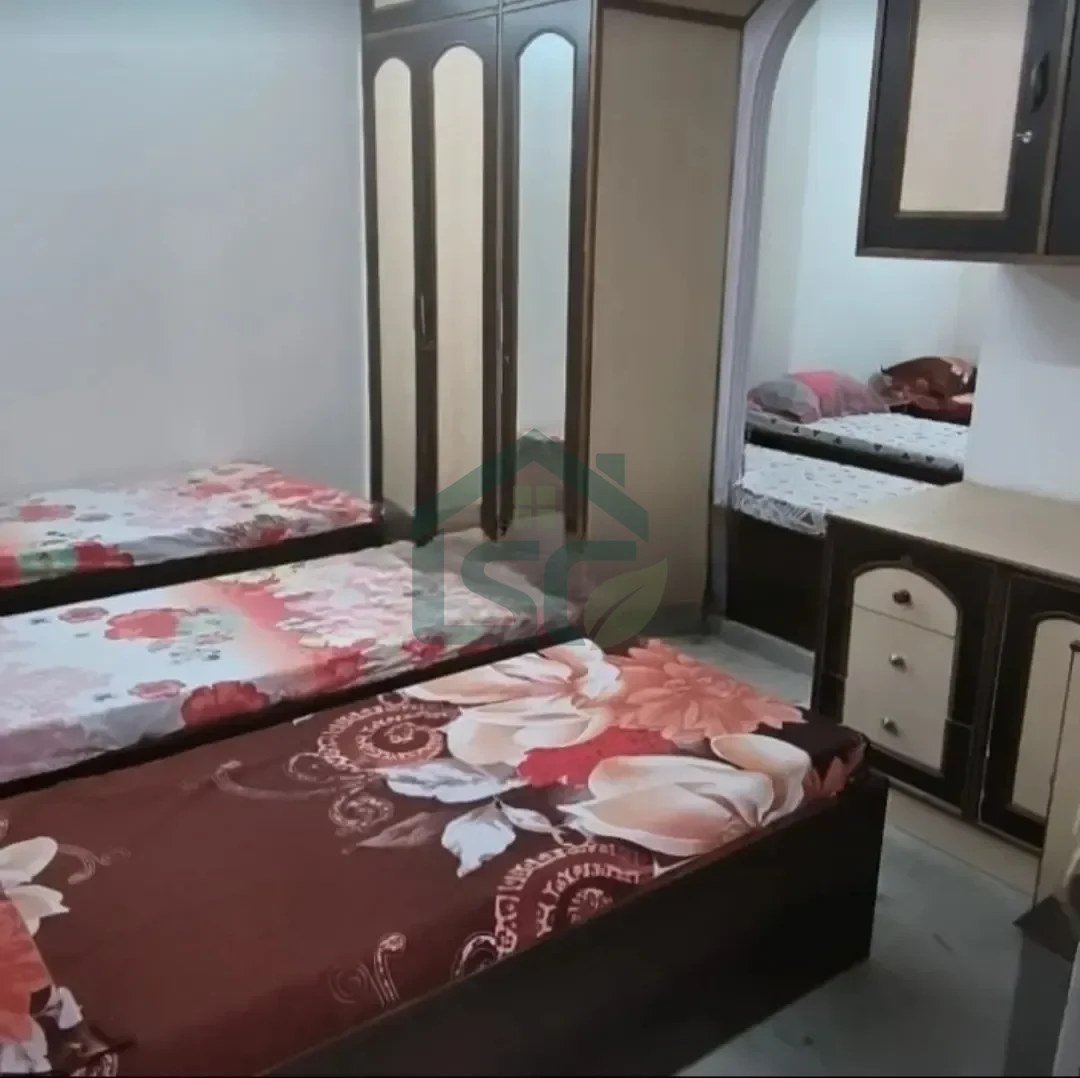 Premium Boys PG in Pitampura, Delhi — property photo 1
