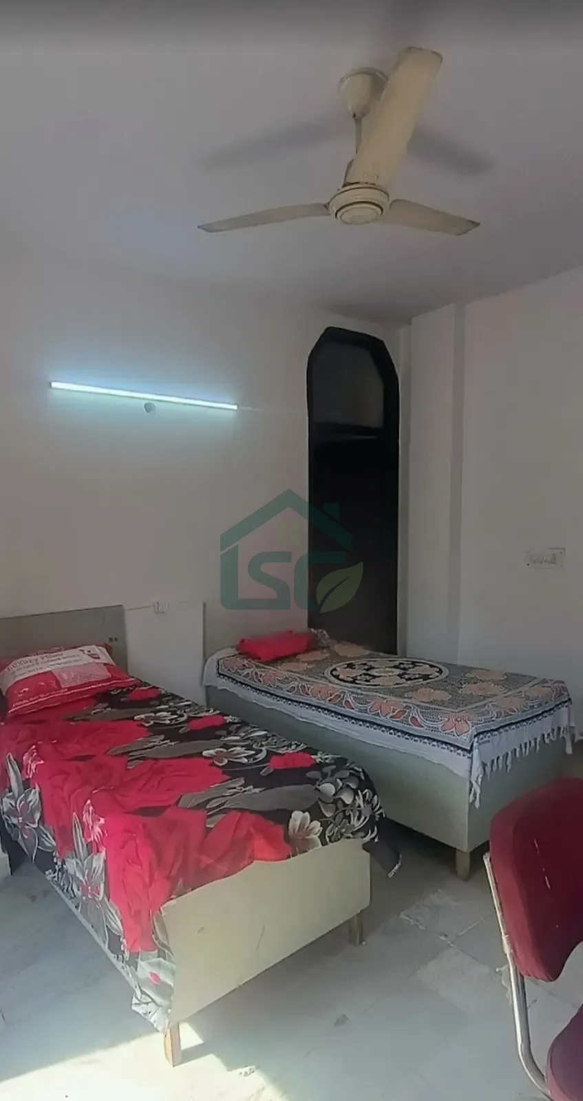 Vishal PG & girls & boys in Lajpat Nagar, Delhi — property photo 1