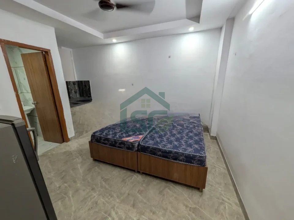 Munish Room For Rent in Sector 57, Gurugram — property photo 1