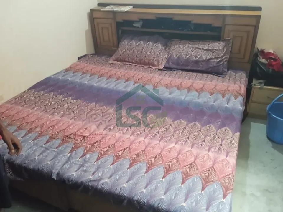 Living Point Girls and Boys PG Hostel in Sector 61, Noida — property photo 2