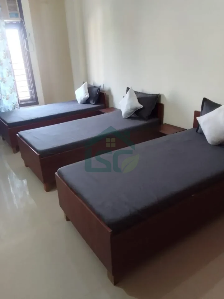 Mannat Boys PG in Sector 44, Noida — property photo 1