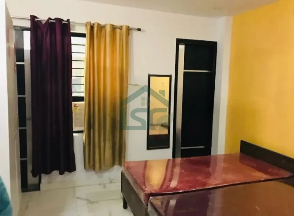 A One Girls PG in Sector 41, Noida — property photo 1
