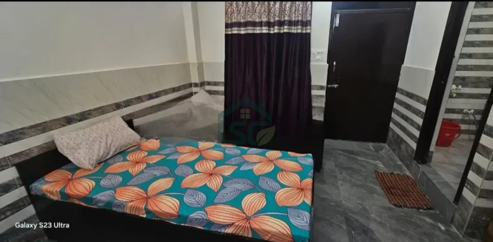 S.K Enterprises paying Guest in Sector 63 A, Noida — property photo 3