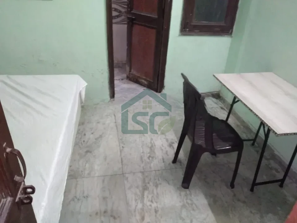 Shree Om Boys PG in Shakarpur Khas, Delhi — property photo 3