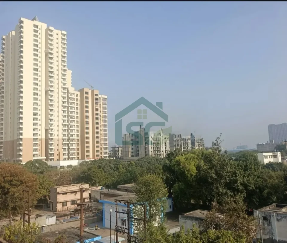 Luxury PG For Boys in Sector 18, Noida — property photo 3