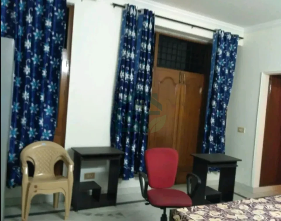 Evergreen paying Guest in Sector 12, Noida — property photo 3