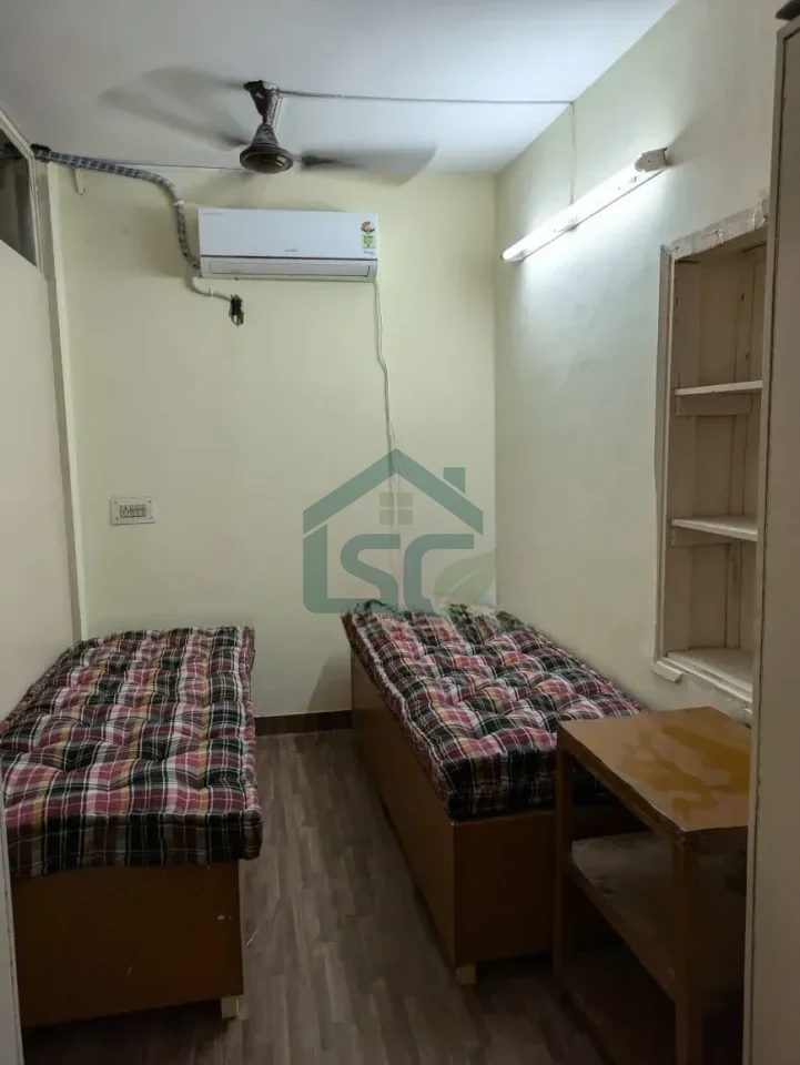 Photo 3 of Arora'S Abode PG For Boys, South Extension I, Delhi
