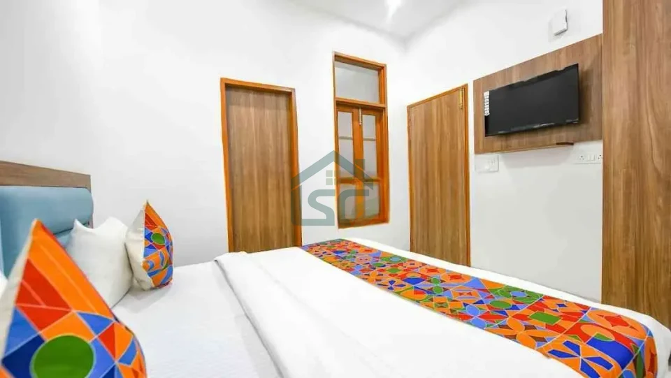 Blue stone stay in Sector 38, Gurugram — property photo 3