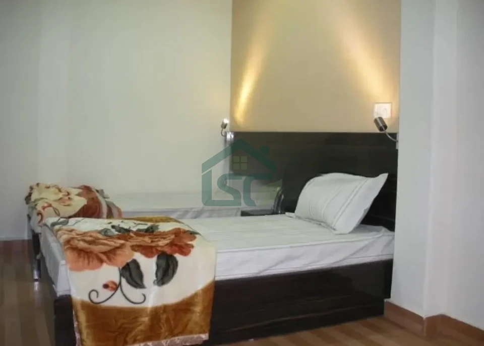 Corporate rk rooms in Sector 17, Gurugram — property photo 3