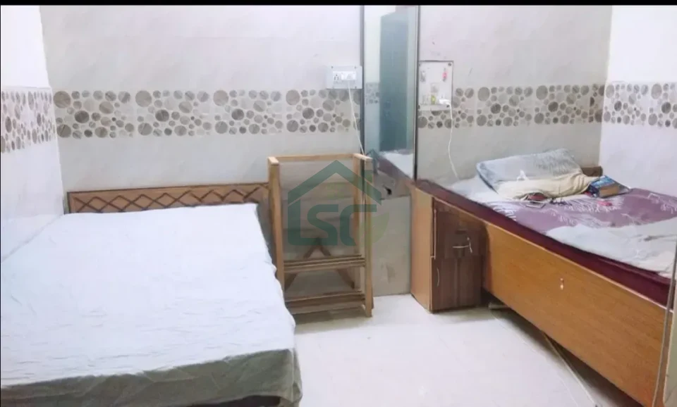 Noida girls PG in Sector 20, Noida — property photo 1