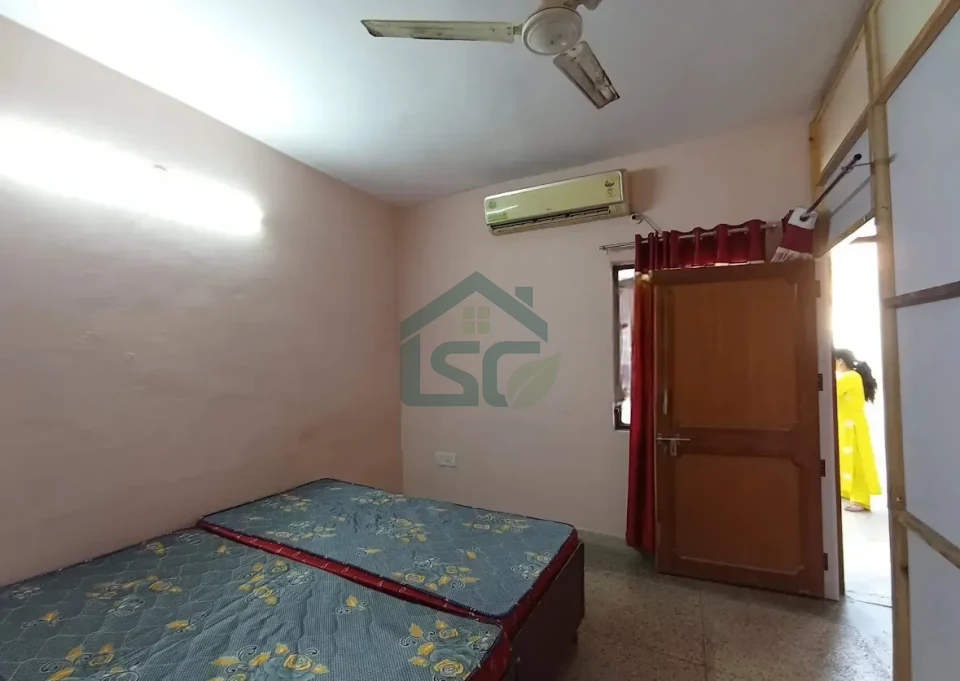 Shipra Girls PG in Uttam Nagar, Delhi — property photo 5
