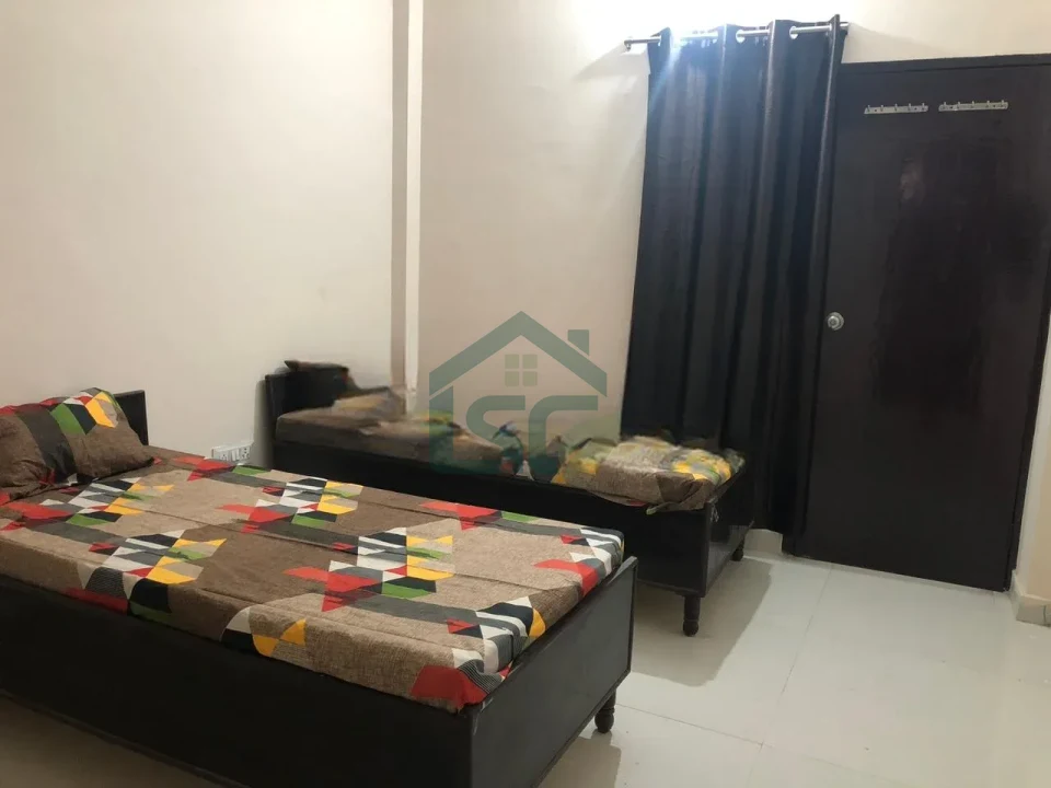 Castle Rock Youth Luxury Hostel & PG in Sector 45, Gurugram — property photo 4