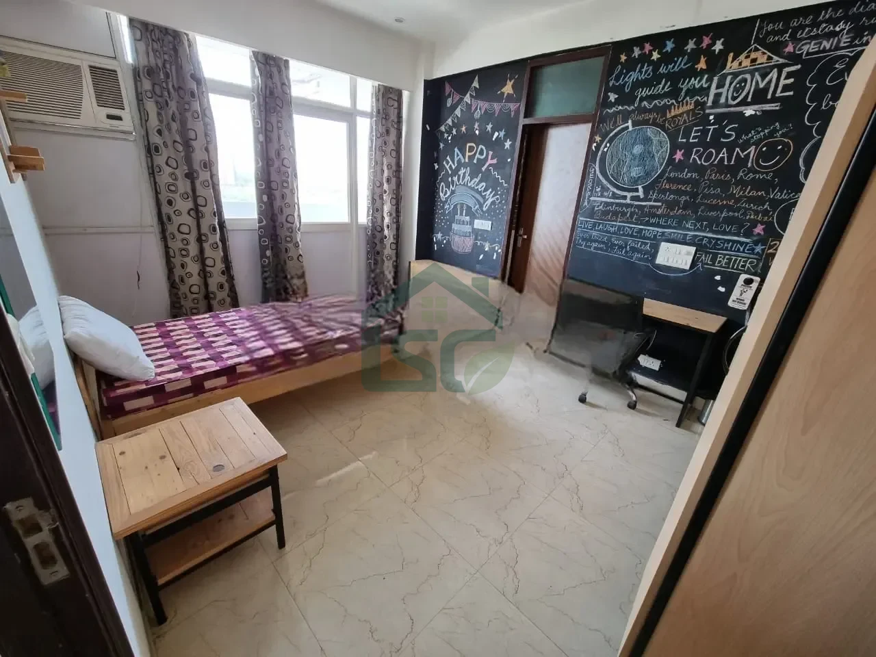 Peaceful Homes For Girls and Boys in Sector 26, Gurugram — property photo 1