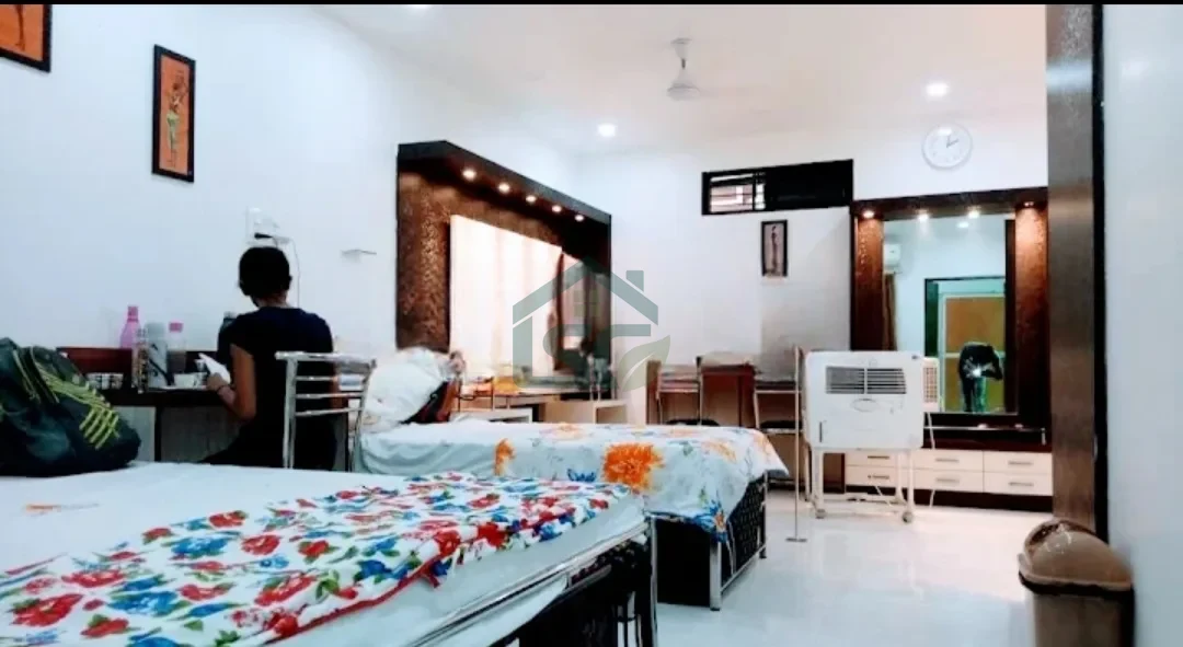 At Alka Girl'S Hostel, Hanuman Nagar, Nagpur