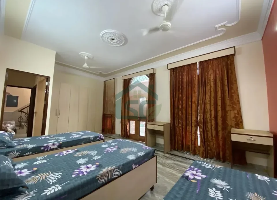 Daivik Girls PG in Ashok Vihar, Delhi — property photo 3