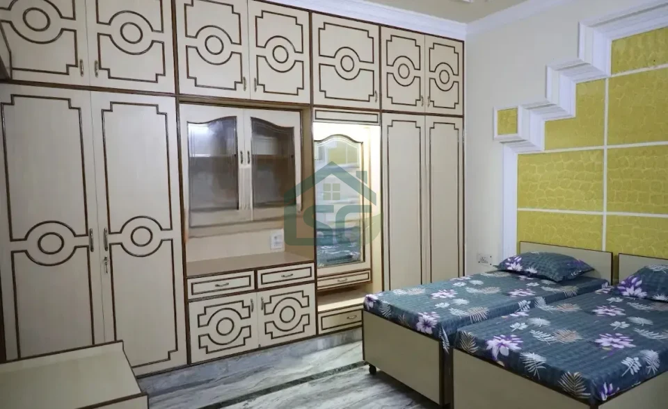 Daivik Girls PG in Ashok Vihar, Delhi — property photo 2