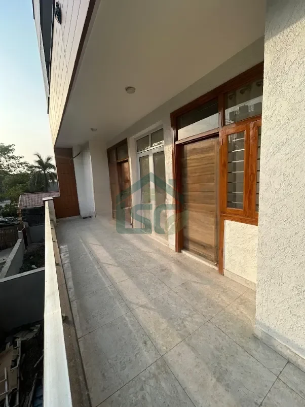 Huddle Stays Vega - Girls PG in Noida Sector 104 in Sector 105, Noida — property photo 4
