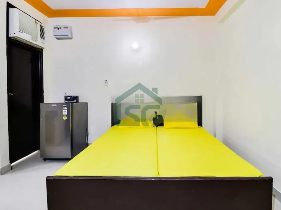 Gayatri PG For Girls in Chhatarpur, Delhi — property photo 1