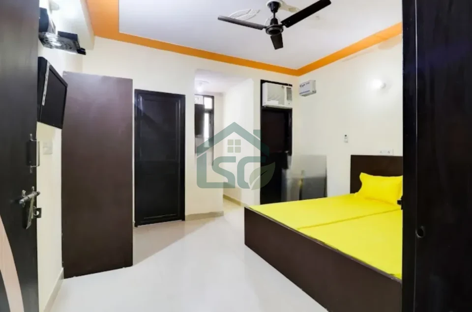 Gayatri PG For Girls in Chhatarpur, Delhi — property photo 3
