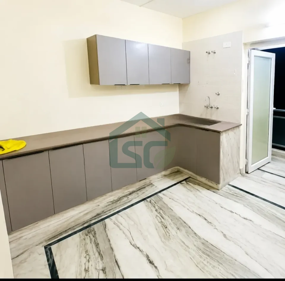Hiyaan yadav in Sector 22, Gurugram — property photo 2