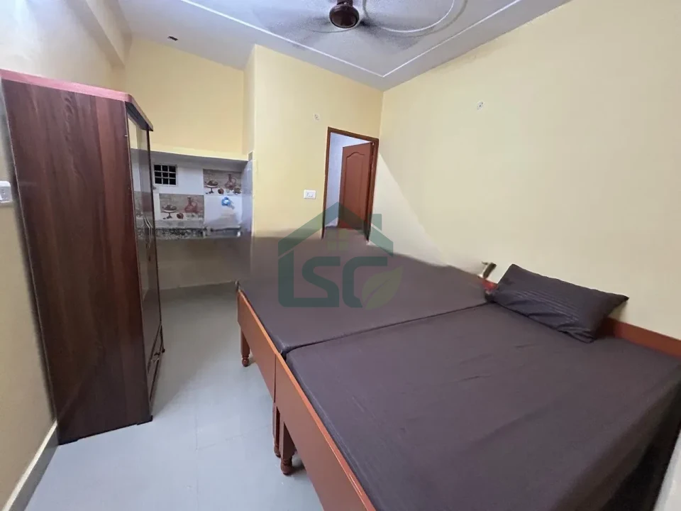 Varnika Home and PG in Sector 135, Noida — property photo 5