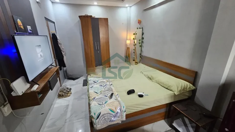 1RK Fully Furnished in Sector 43, Gurugram — property photo 4