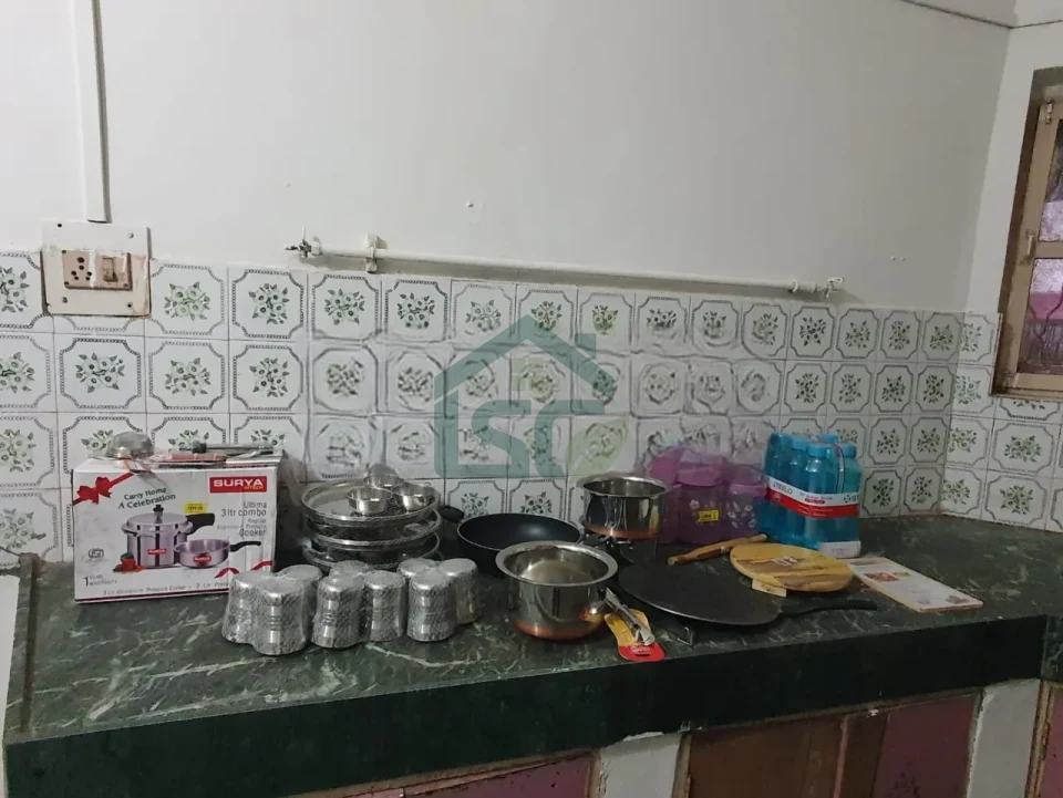 At Hostel Wala PG, Alkapuri, Vadodara