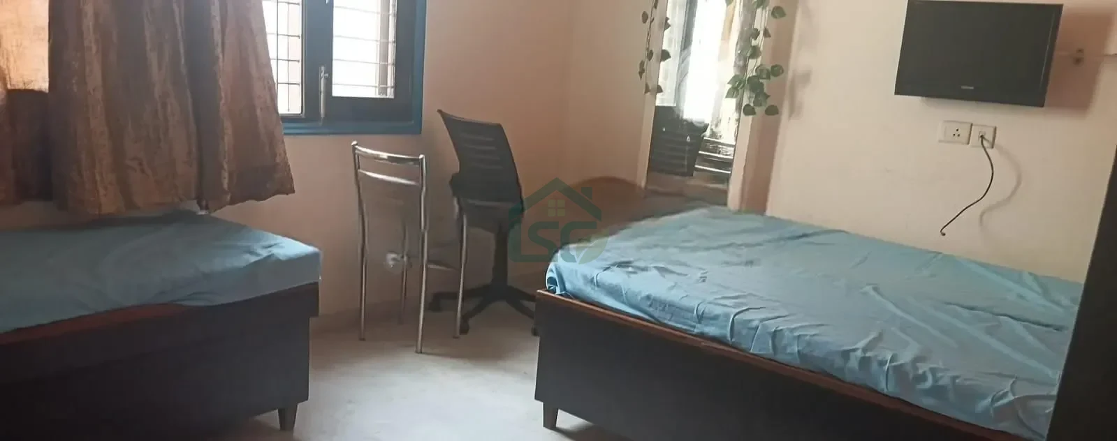 Pristle living Mahalaxmi house in Block N, Delhi — property photo 1