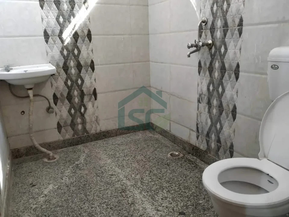 Red Apple PG in Sector 40, Gurugram — property photo 4