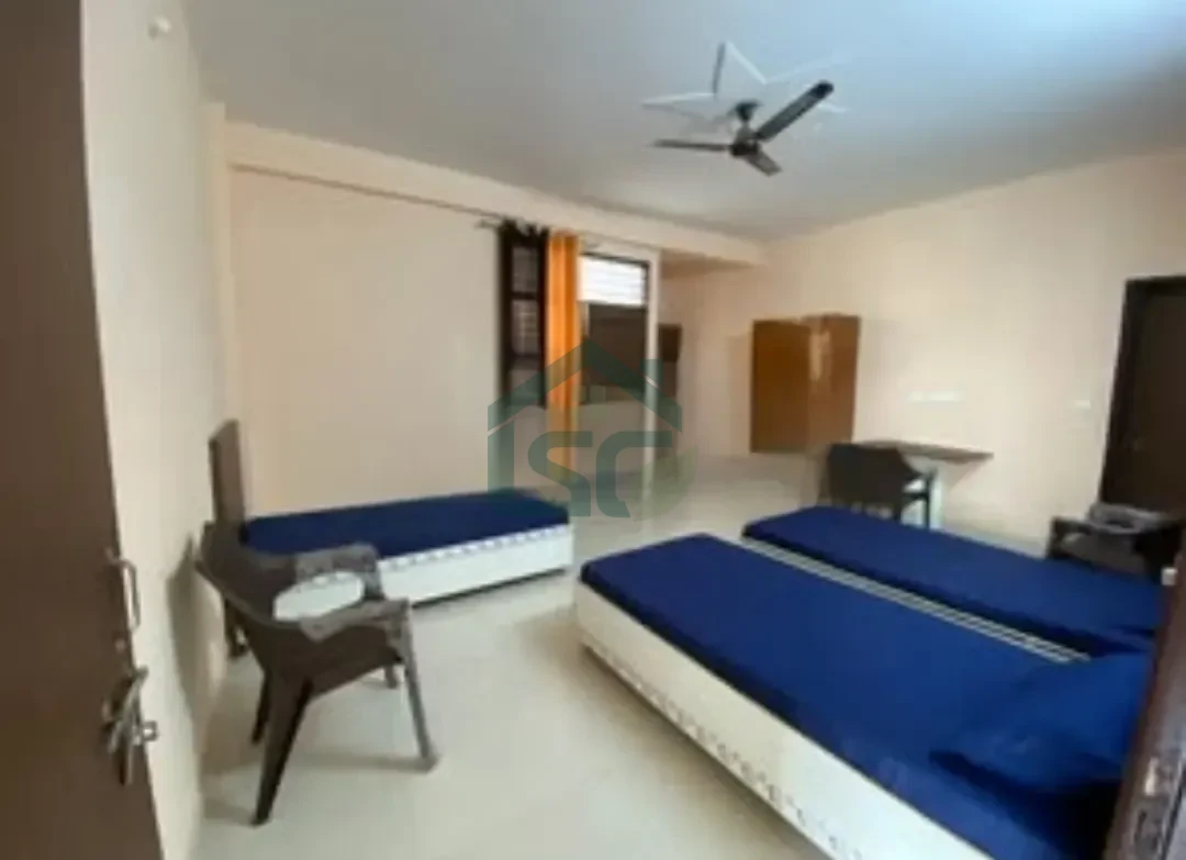 Flora Homes Building 2 Girls PG in Sector 72, Gurugram — property photo 1