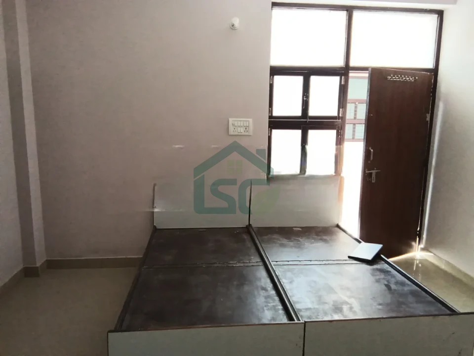 Pappu Yadav rental building in Sector 69, Gurugram — property photo 3
