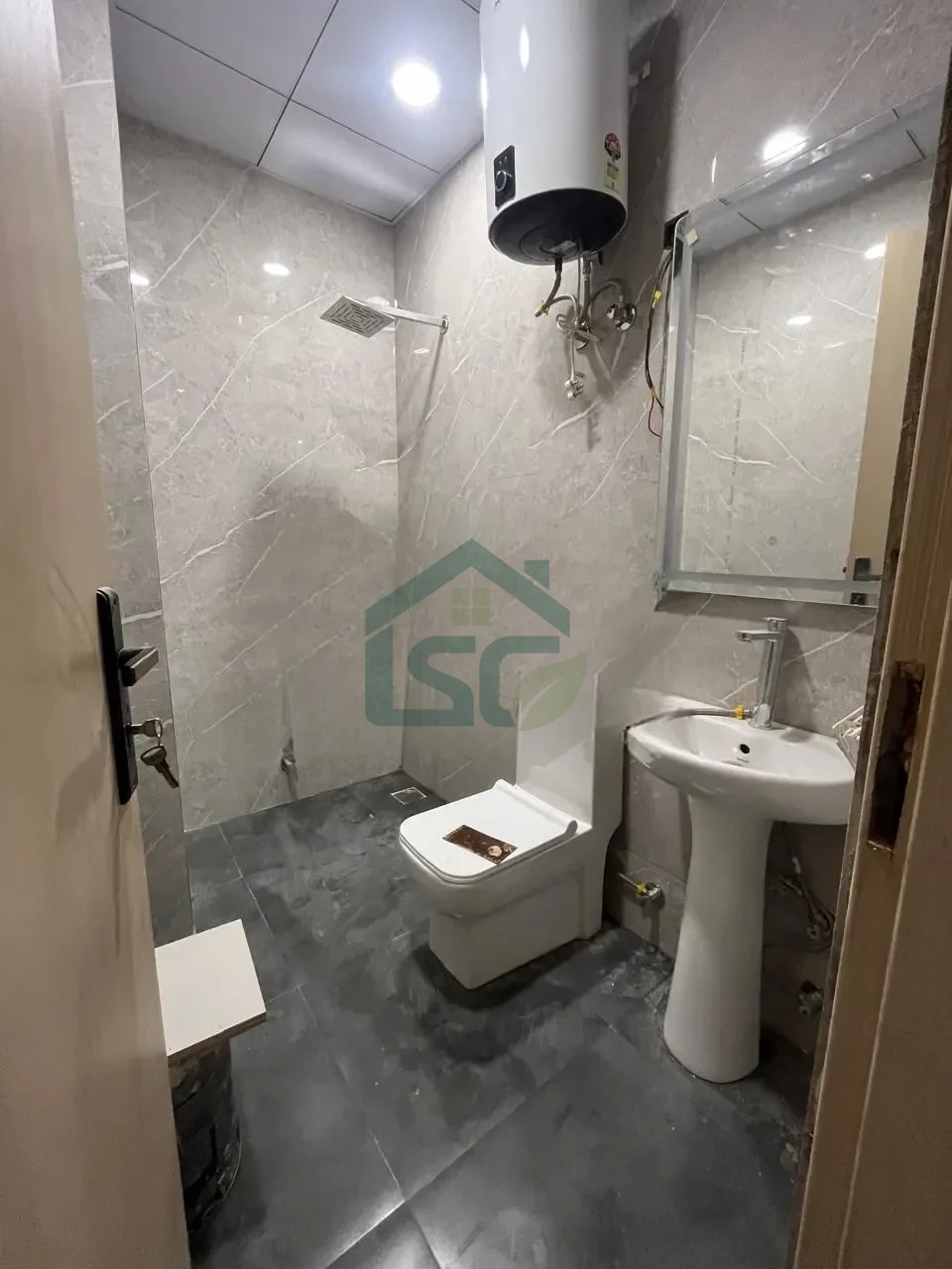 Premium Accommodation Best girls PG in Vijay Nagar, Delhi — property photo 1