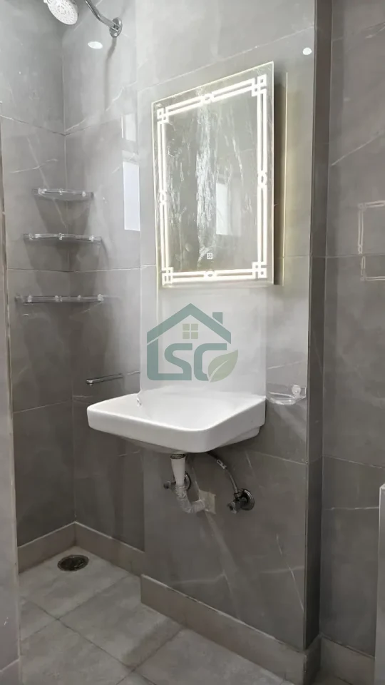 Premium Accommodation Best girls PG in Vijay Nagar, Delhi — property photo 3