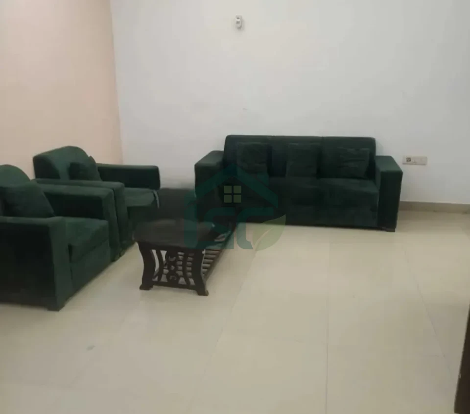 Roop Girls PG in Sector 41, Noida — property photo 1