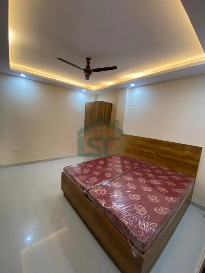 Mahadev Rooms in Sector 43, Gurugram — property photo 1