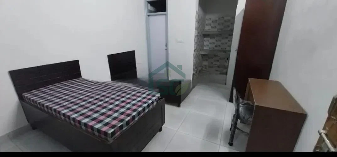 MT Living PG in Sector 58, Noida — property photo 1