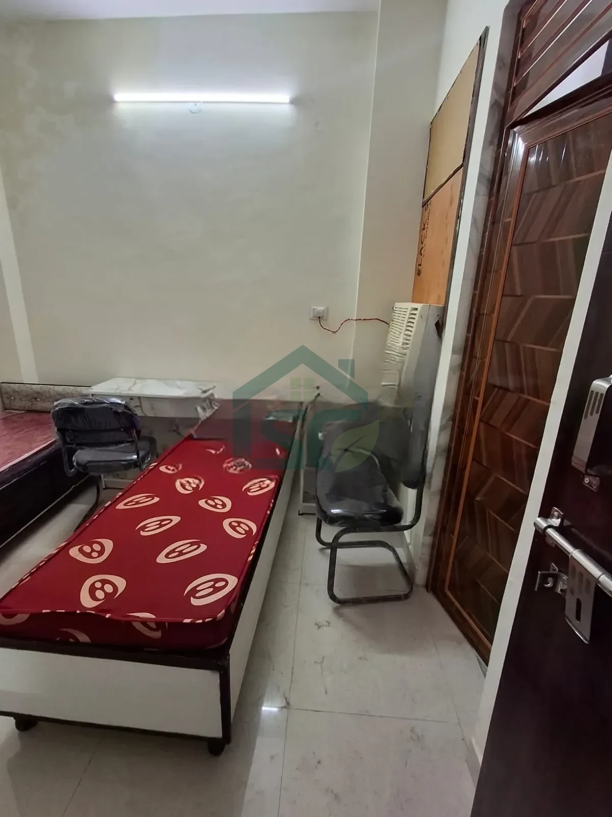 Laddu Gopal PG in Mukherjee Nagar, Delhi — property photo 1