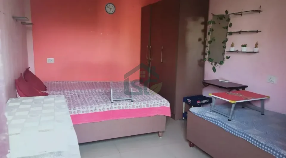 Bala ji PG in Dilshad Garden, Delhi — property photo 1