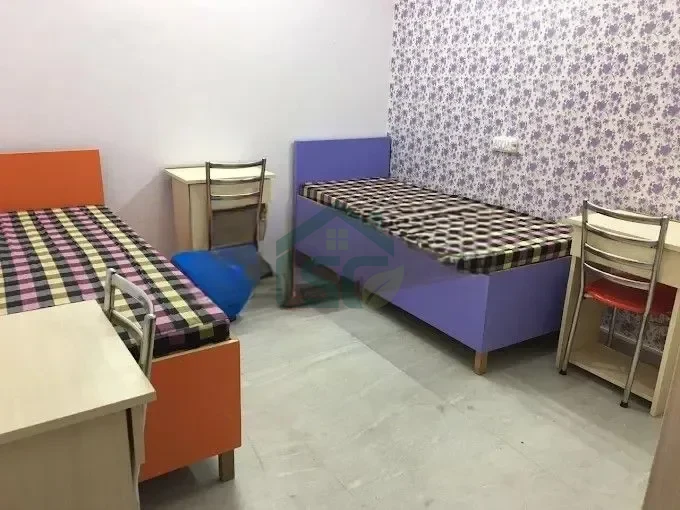 Mini Bedi Girls PG in N Block, Delhi — property photo 1