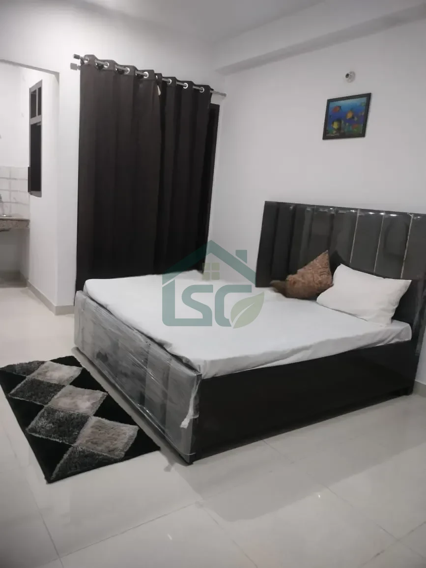 1 RK Fully Furnished in Sector 52, Gurugram — property photo 1