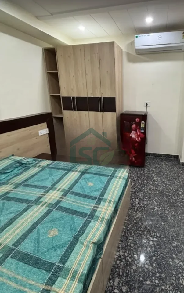 R.s tower 1 Rk in Sector 28, Gurugram — property photo 1