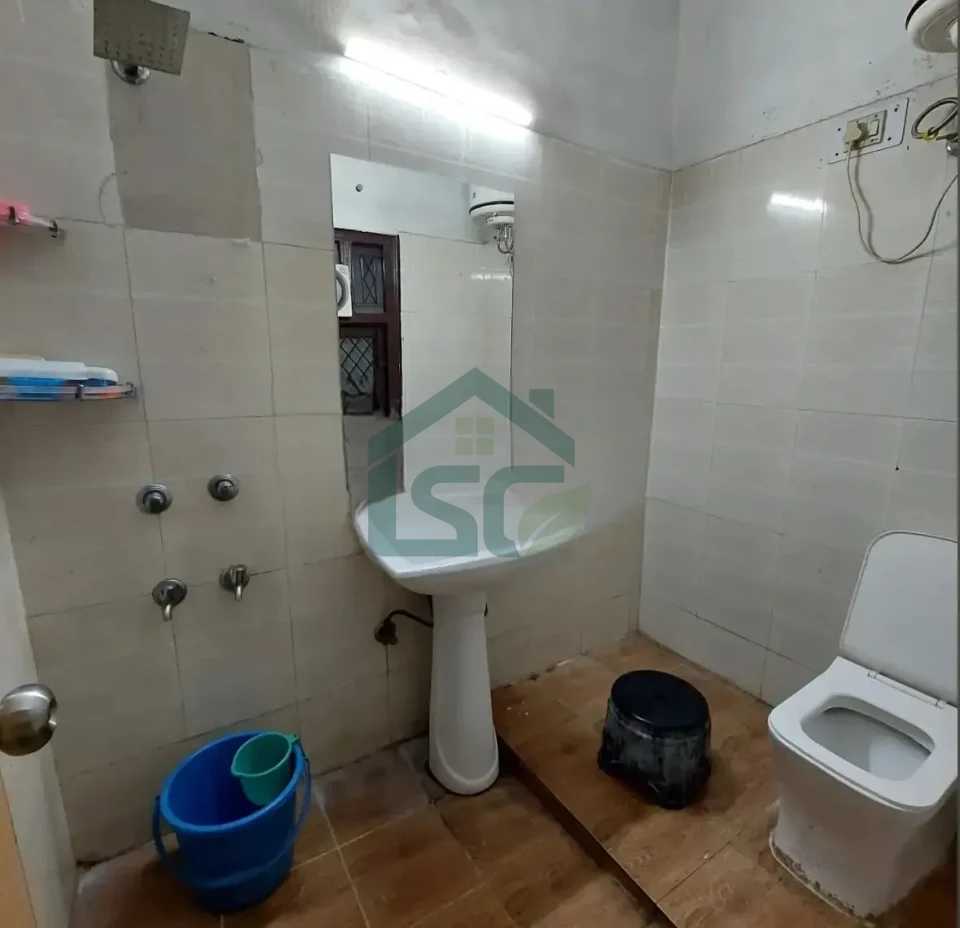 Acasa Residency in Sainik Farm, Delhi — property photo 2