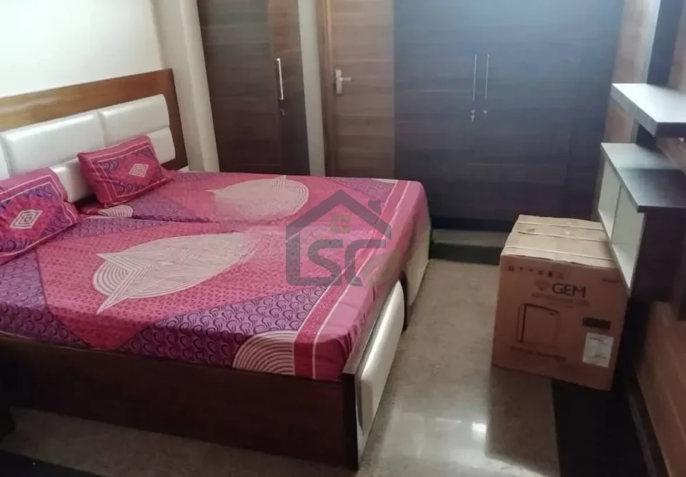 Living hub boys PG in GTB Nagar, Delhi — property photo 3