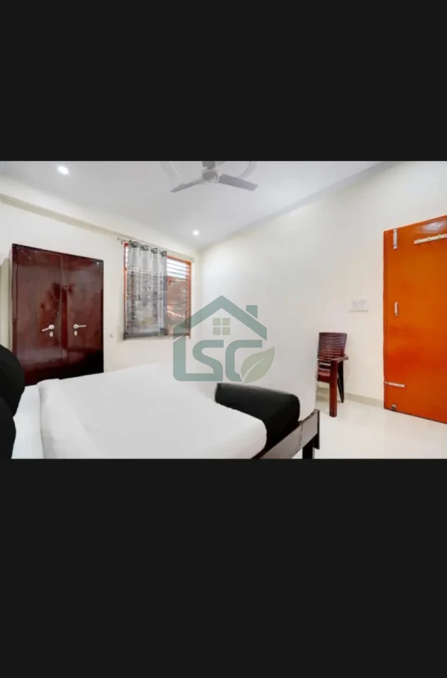 Living hub girls PG in Vijay Nagar, Delhi — property photo 3
