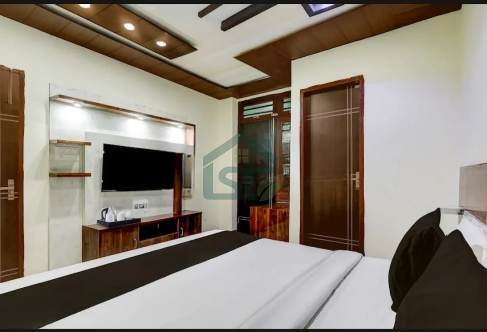 Photo 4 of Super Townhouse Sheesh Mahal Farrukh Nagar, Gurgaon - Farukhnagar Road, Gurgaon