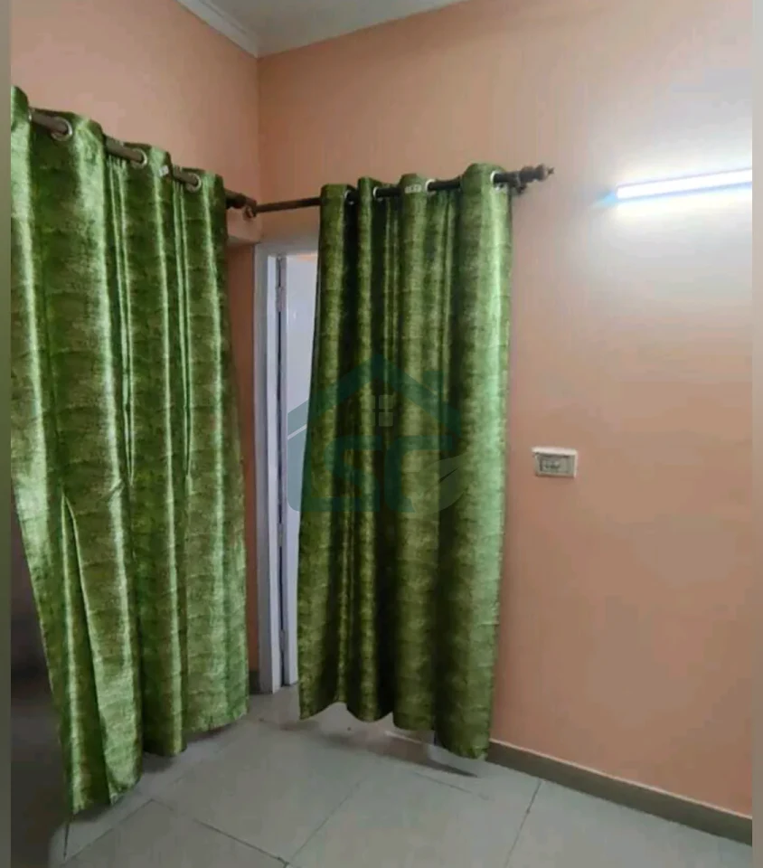 At Radhaya Krishna Deluxe PG, Chipiyana Buzurg, Ghaziabad