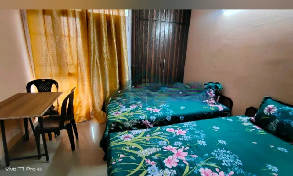Photo 4 of Radhaya Krishna Deluxe PG, Chipiyana Buzurg, Ghaziabad