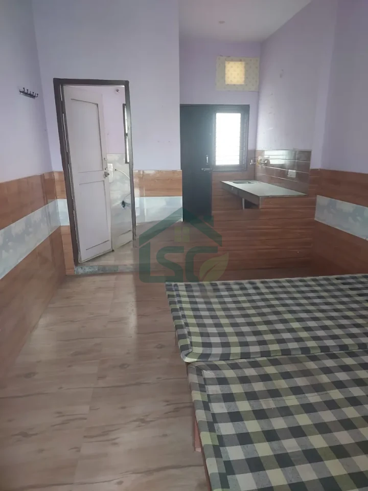 Surender Room for Rent in Sector 86, Gurugram — property photo 2
