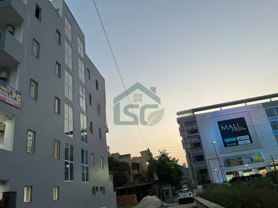 Apna Home Girls PG in Sector 51, Gurugram — property photo 4